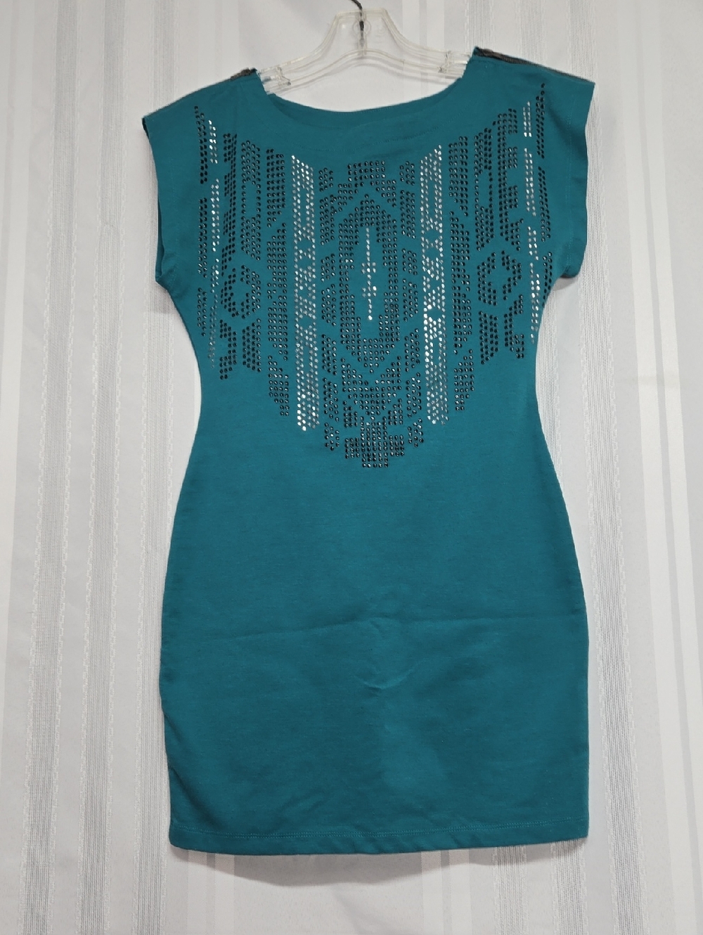 WOMEN'S SMALL GREEN DRESS